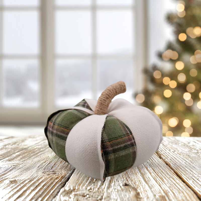 PL2C483A 8''x4'寸丰收节格布南瓜 无纺 色格布 小摆饰 Harvest Plaid Pumpkin Felt Plaid Tabletop' 场景图.jpg